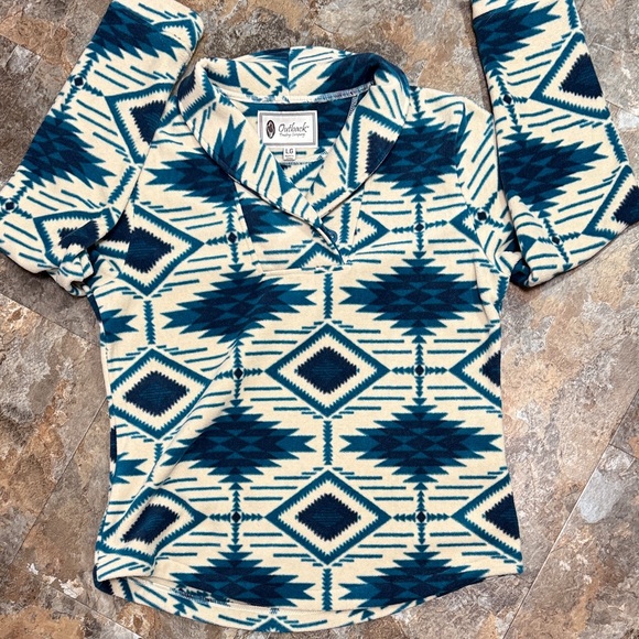 Tops - Women’s L Outback trading teal and cream fleece Aztec pullover